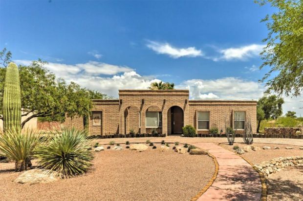 Idyllic House with Pool
